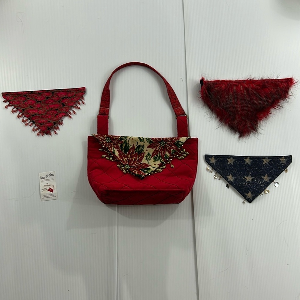 32. NWOT Glitz‎ ‘n Glam by Jill Morgan Red Floral Shoulder Bag w/3 extra flaps
